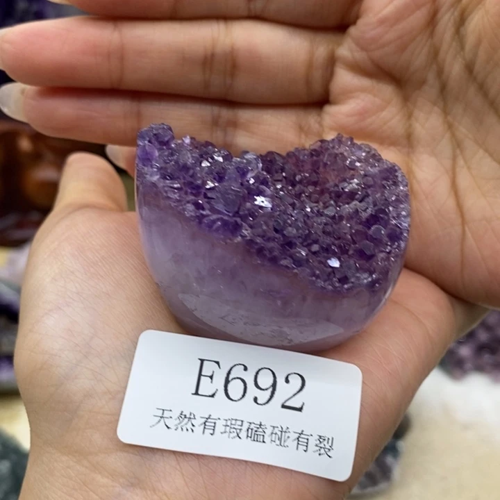 未镶嵌水晶大型摆件（非配饰）