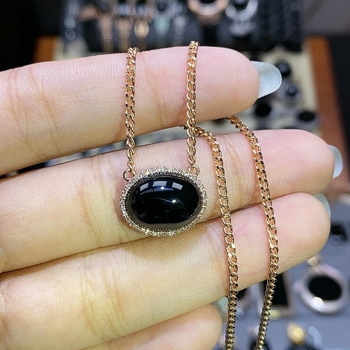 套链18K金镶嵌翡翠蛋面