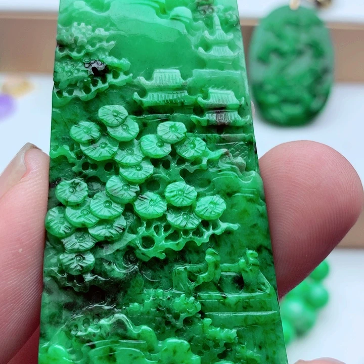 翡翠未镶嵌吊坠(不含链)