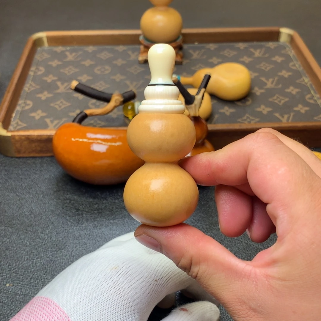 凌****天然的天然资源的