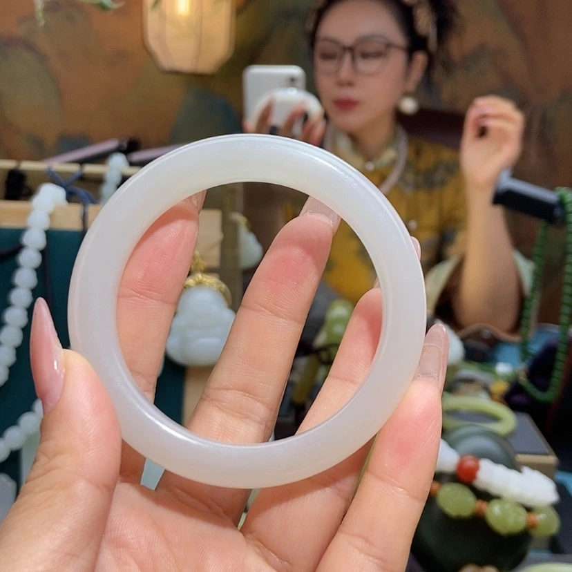 【闪购商品】未镶嵌手链和田玉