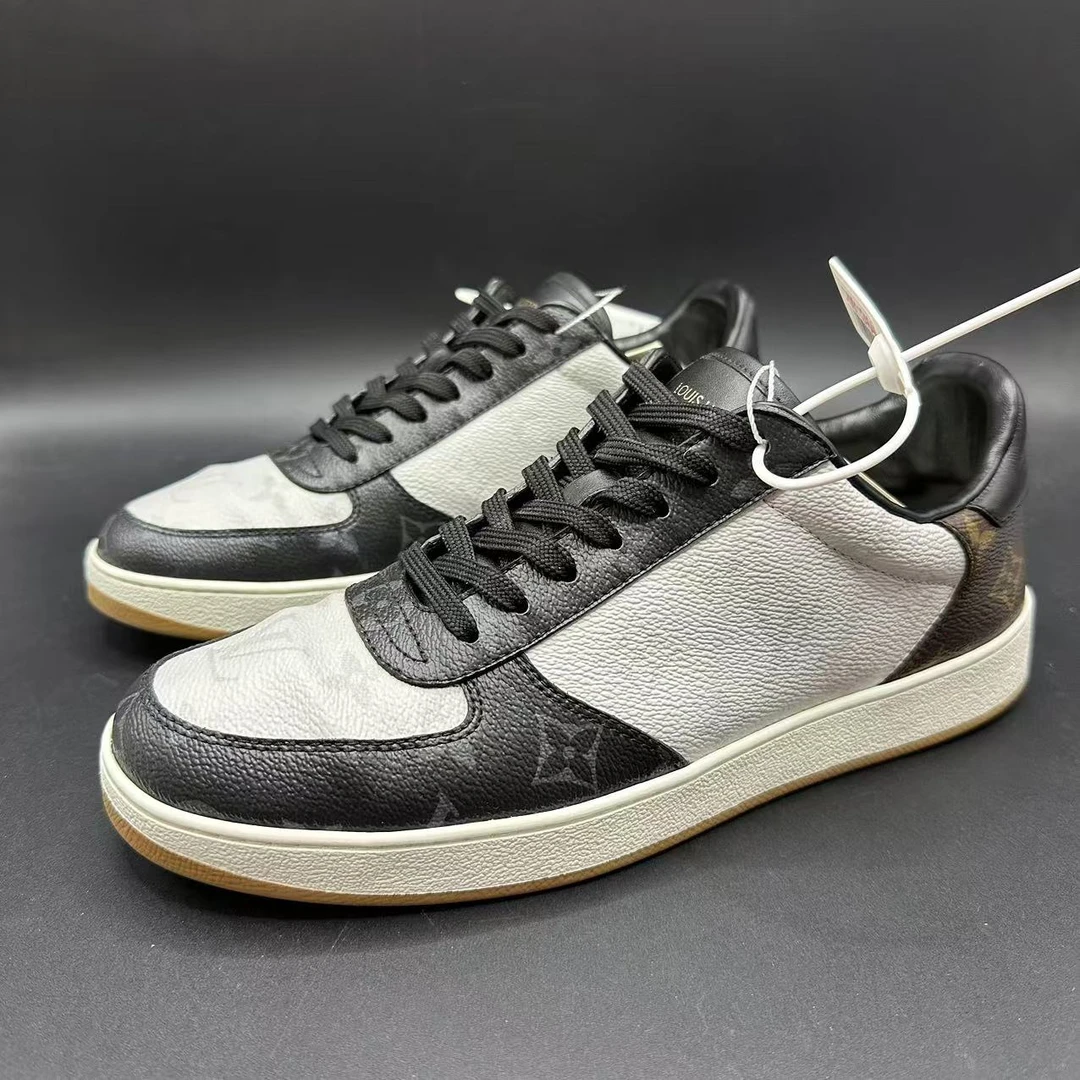 95新 LouisVuitton/路易威登 男士黑白老花满印板鞋40欧cat615