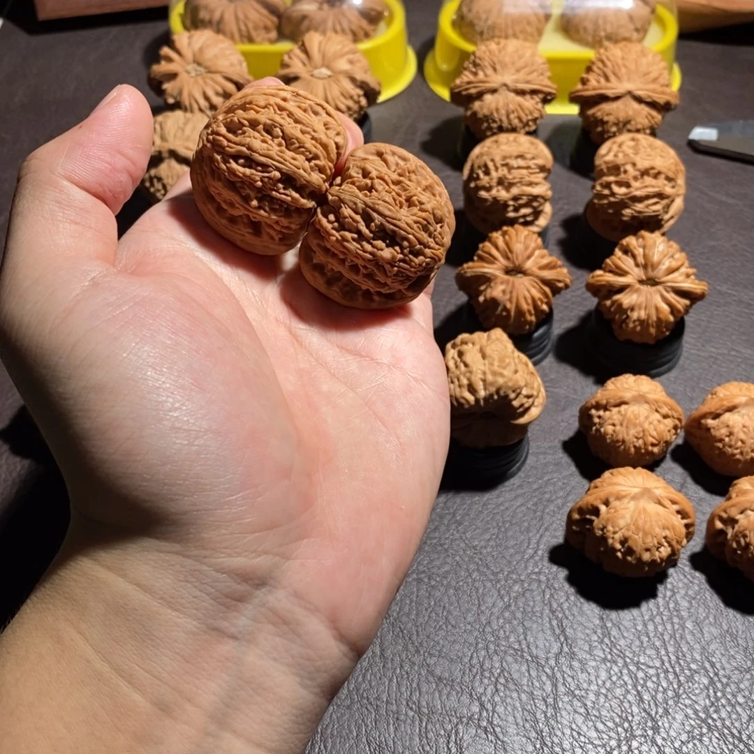 文玩核桃把件40全品密纹