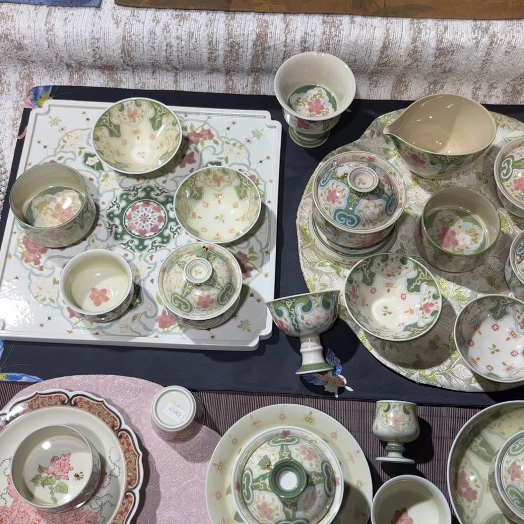 陶瓷哈哈哈哈哈哈哈