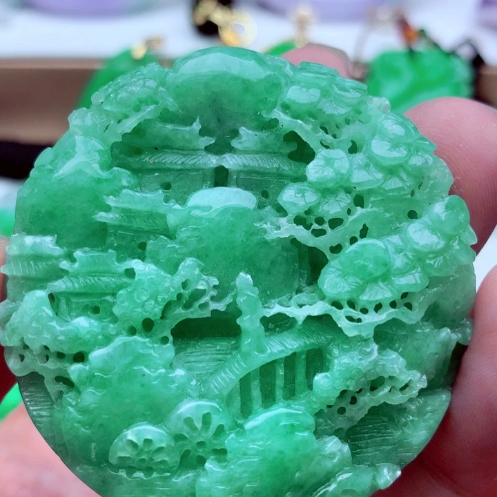 翡翠未镶嵌吊坠(不含链)