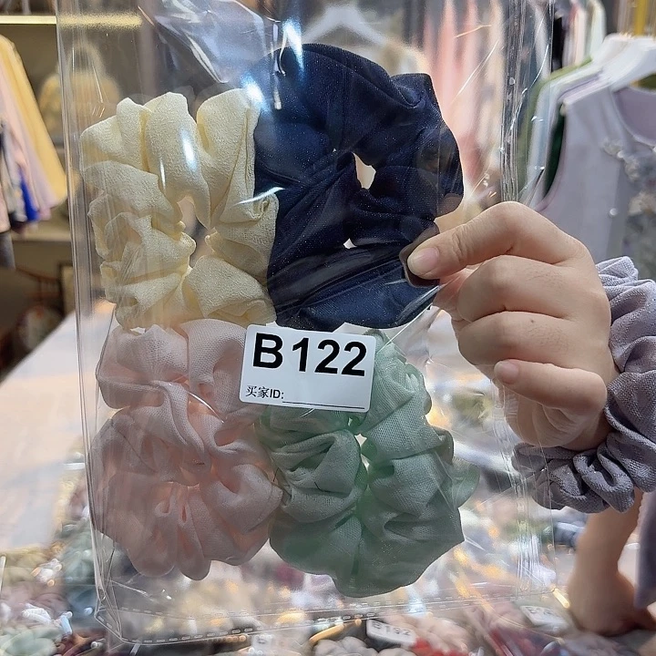 T***崽非遗传承人的精神风貌