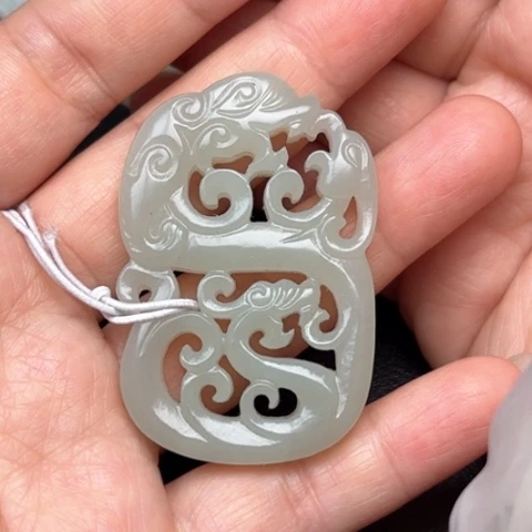 和田玉挂件未镶嵌榴****9