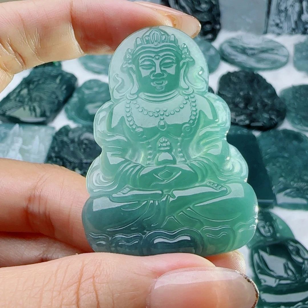 颈饰未镶嵌翡翠多样性发货天然的A货翡翠