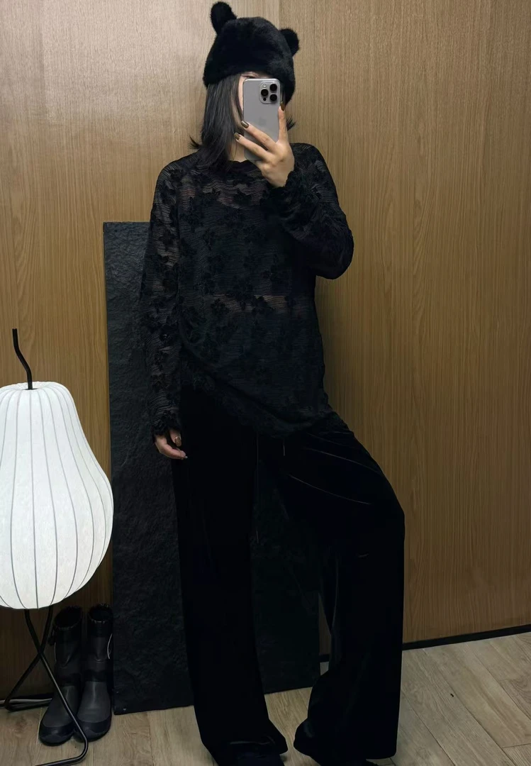 《子后》微胖大码 秋冬新品 重工钩花蕾丝打底衫