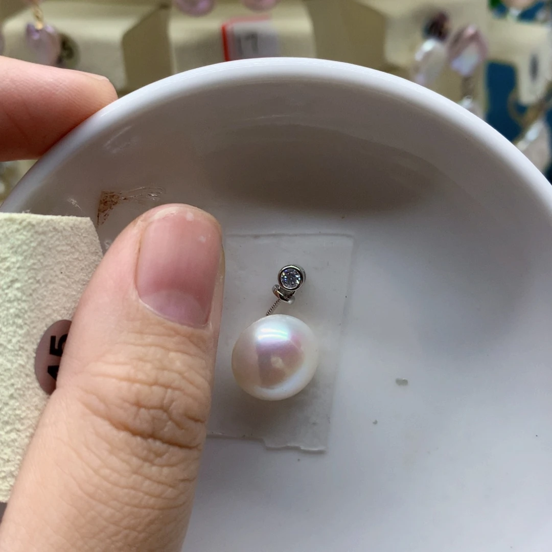 颈饰银S925镶嵌淡水珍珠
