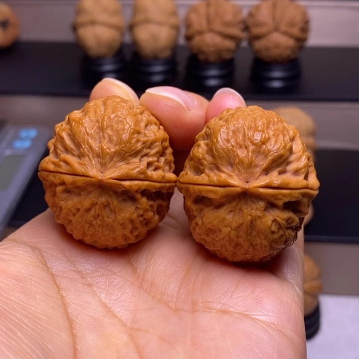 把件文玩核桃云顶绣球21