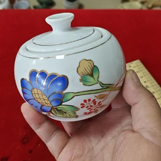 瓷片瓷器，瓷片，沙锅，各种摆件！