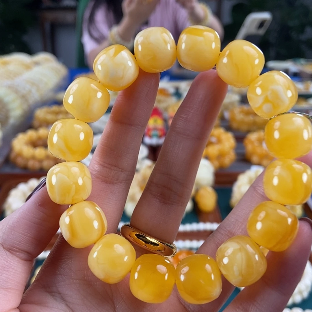 琥珀未镶嵌珠宝奇石14 28 同料鸡油红