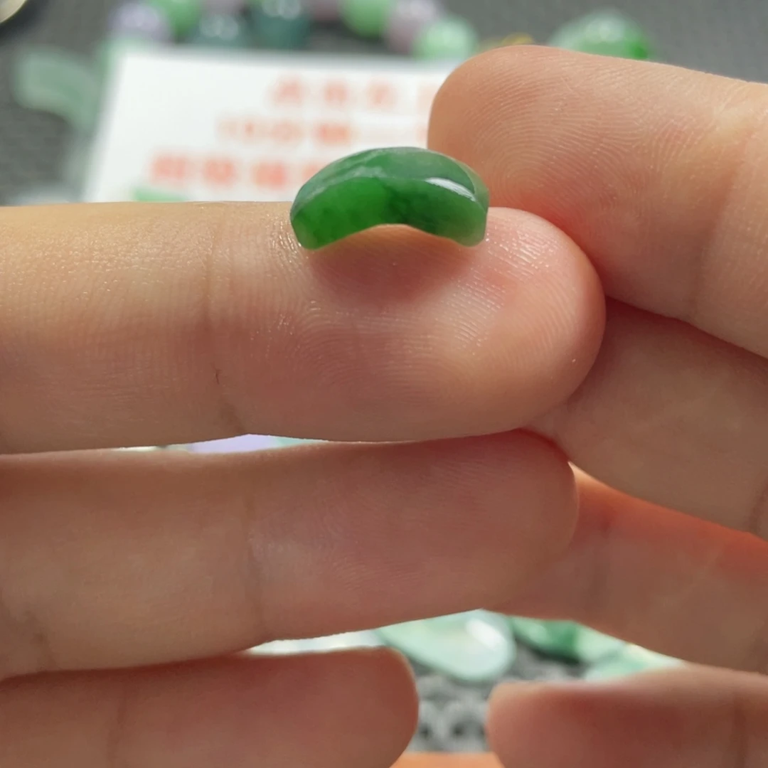 未镶嵌定制翡翠翡翠