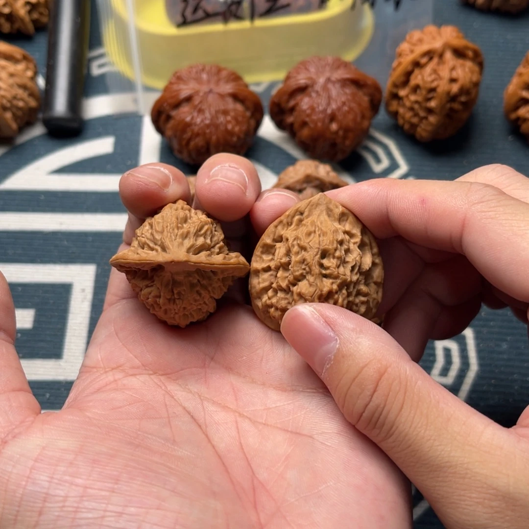 文玩核桃吊坠野帽子34