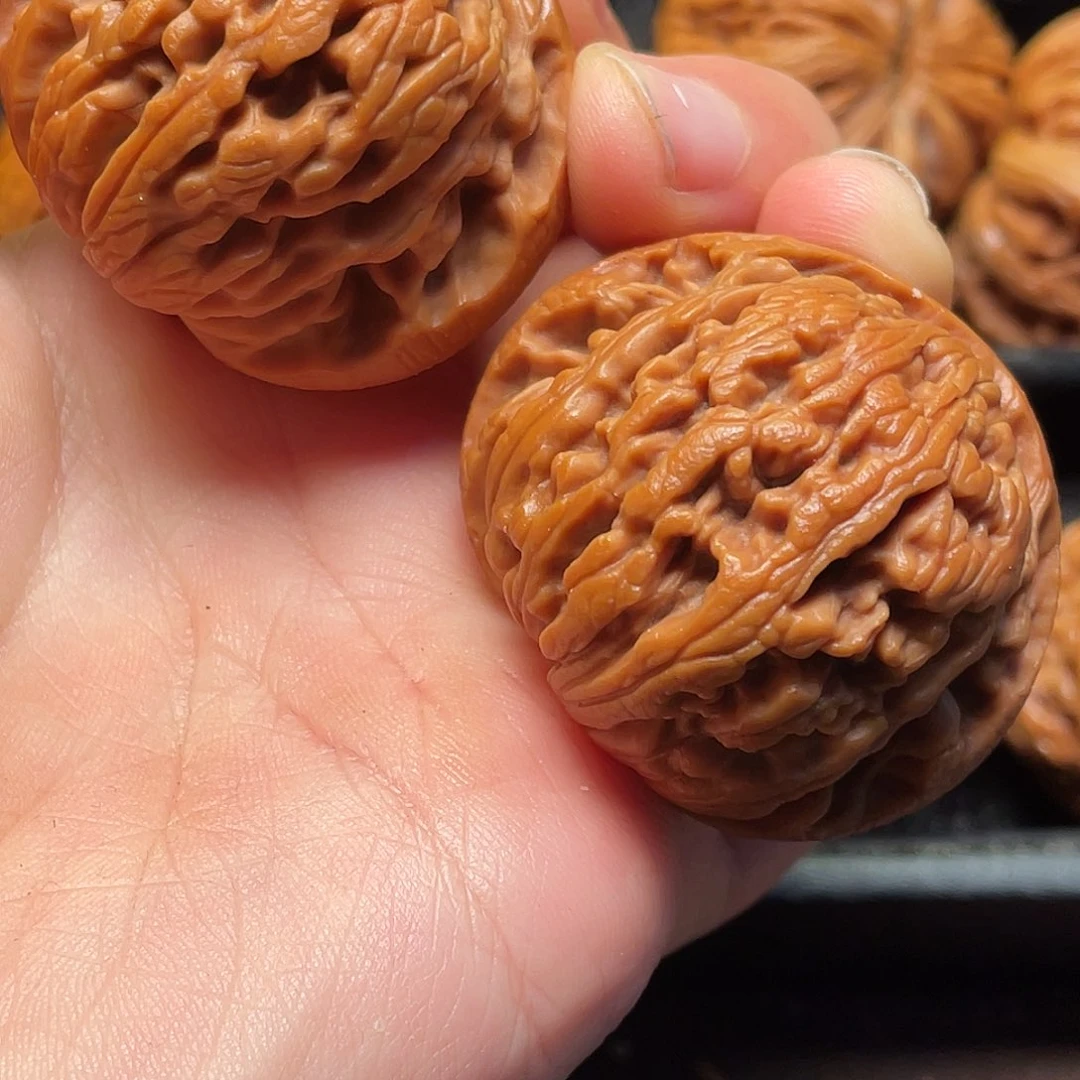 文玩核桃把件秦岭山脉核桃