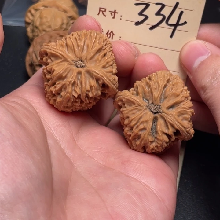 文玩核桃把件南疆石38尺打底发334