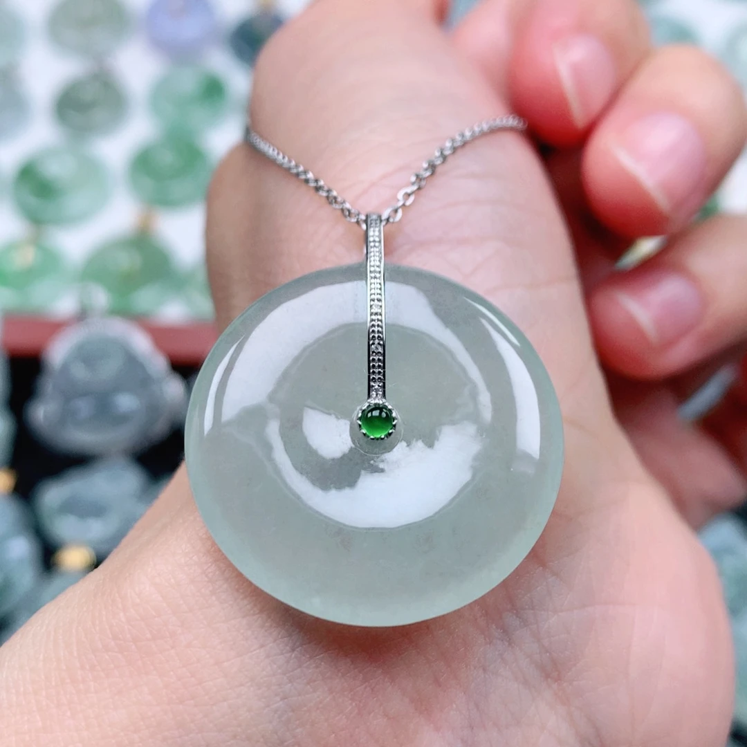 翡翠吊坠(不含链)18K金镶嵌