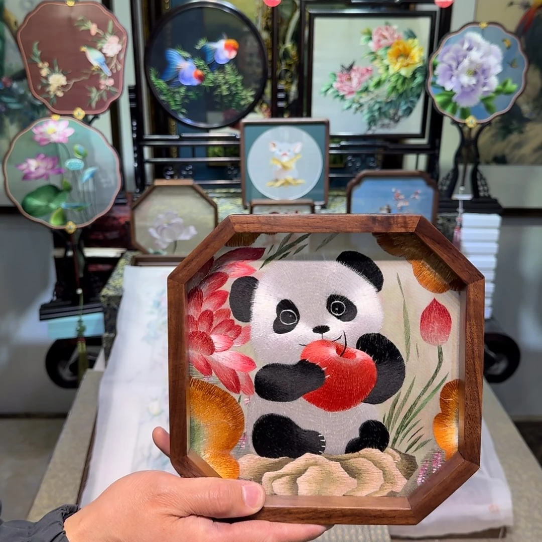 刺绣刺绣工艺精湛