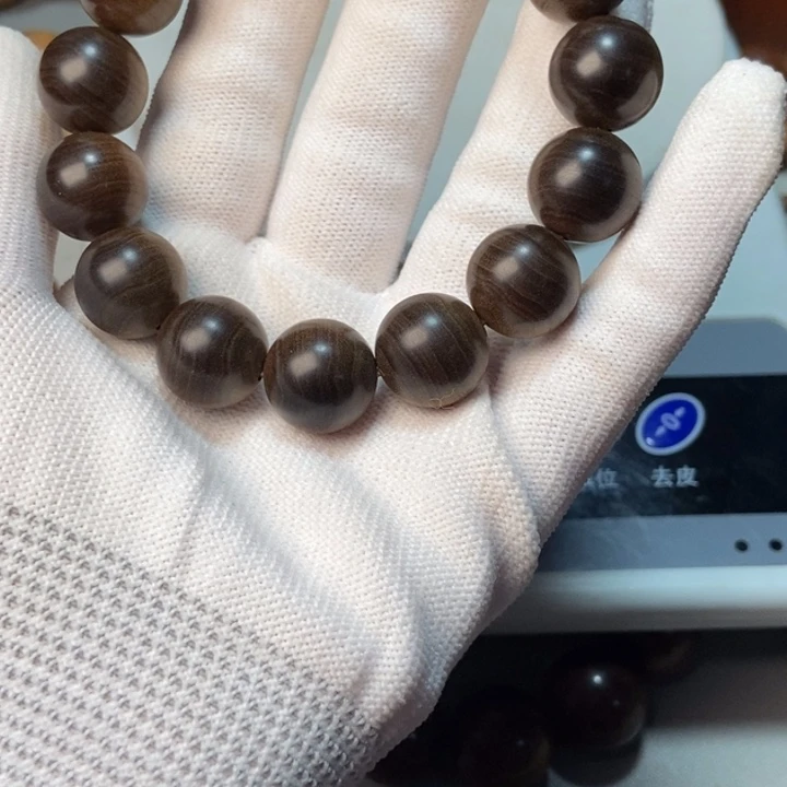 情***浅檀香木老山檀香水阴沉1.5*15、奶香