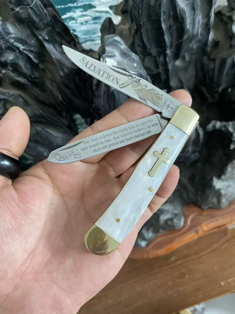 002树脂手柄题材纪念款家用水果刀440不锈钢刃材
