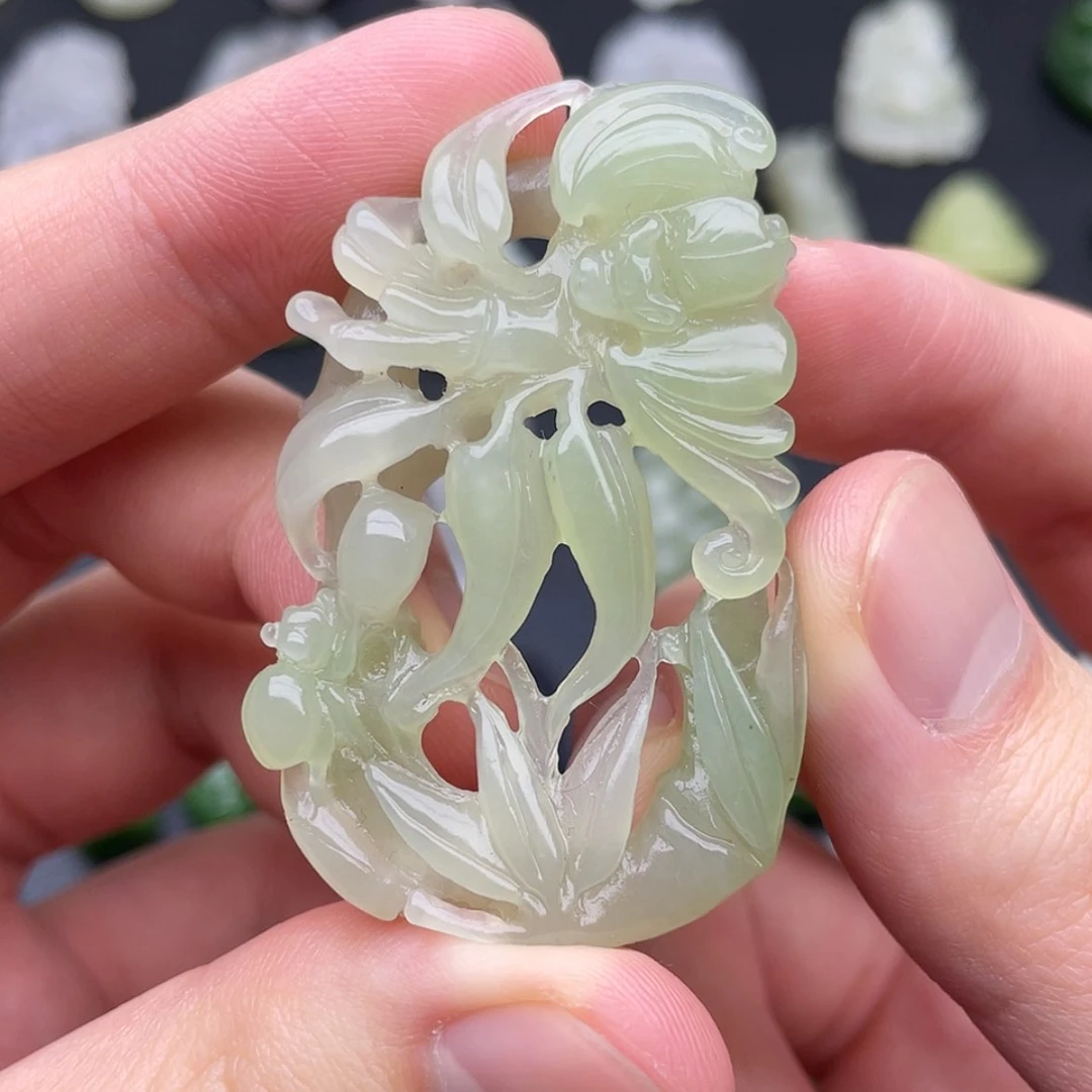 【闪购商品】颈饰未镶嵌和田玉