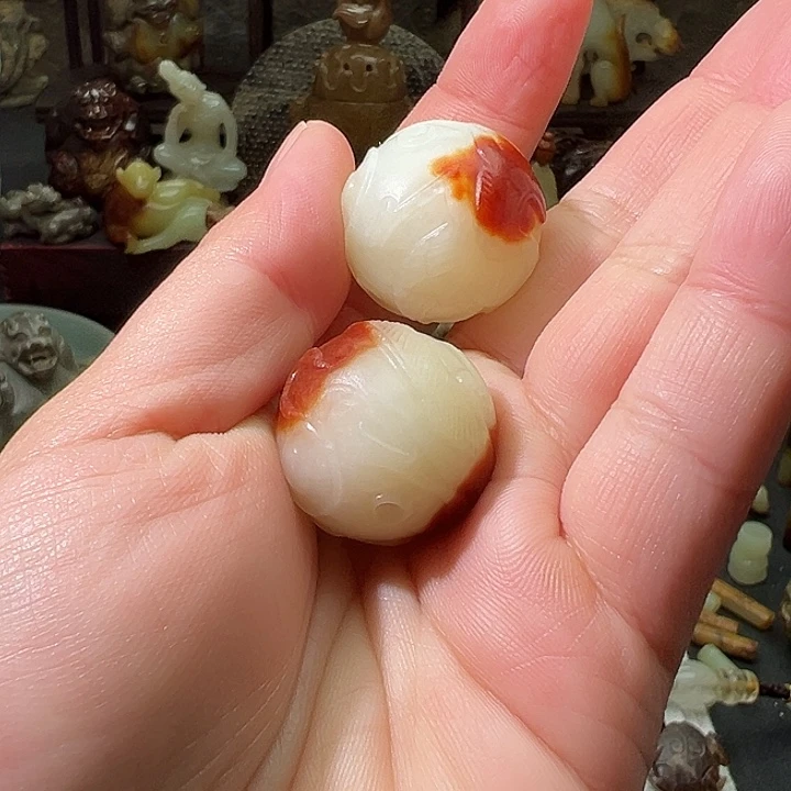 仁***者和田玉（糖玉）未镶嵌挂件玉器收藏鉴赏辞典