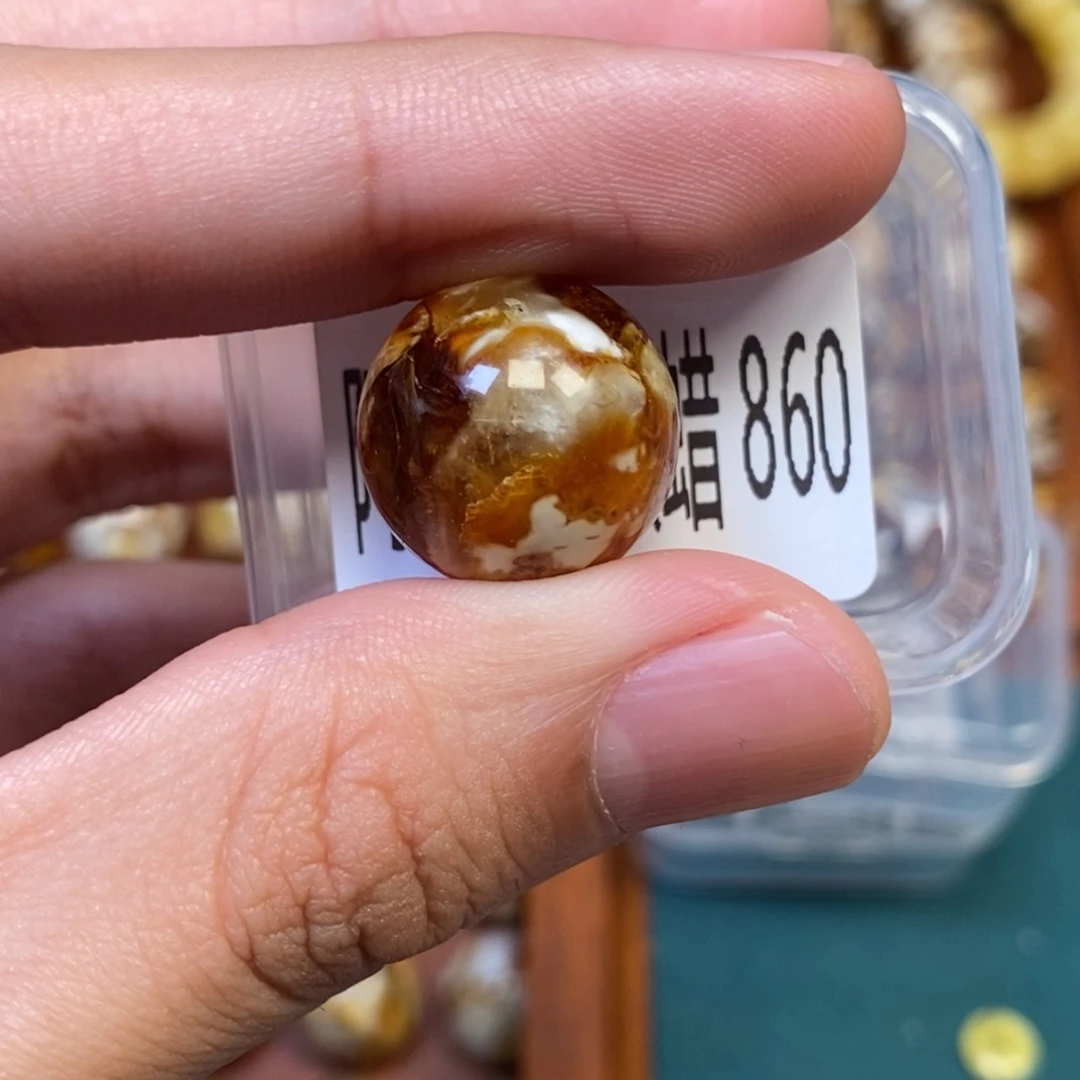 把件猴头核桃沁色圆珠老型860