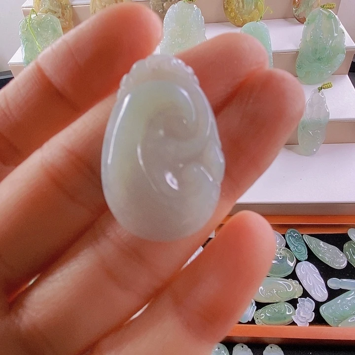 颈饰未镶嵌翡翠天然翡翠