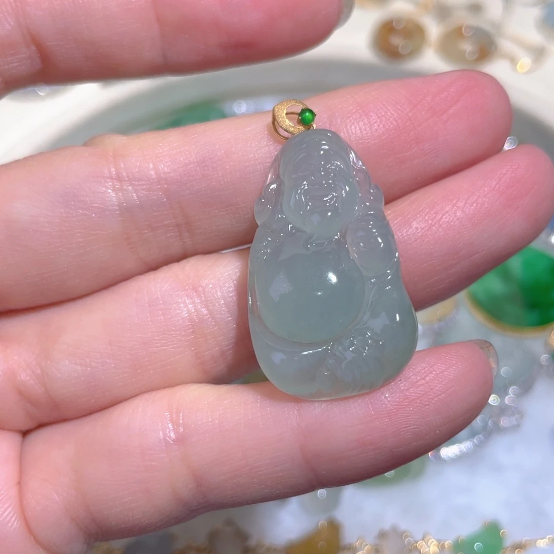 翡翠颈饰18K金镶嵌翡翠