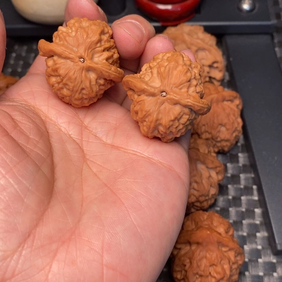 文玩核桃吊坠至**终高尔夫