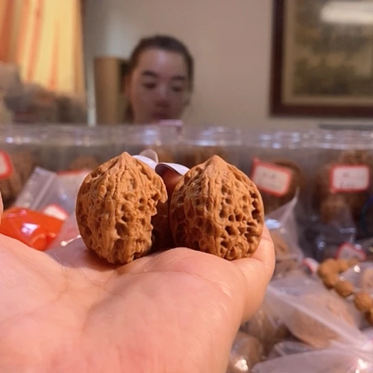 文玩核桃吊坠28玲珑