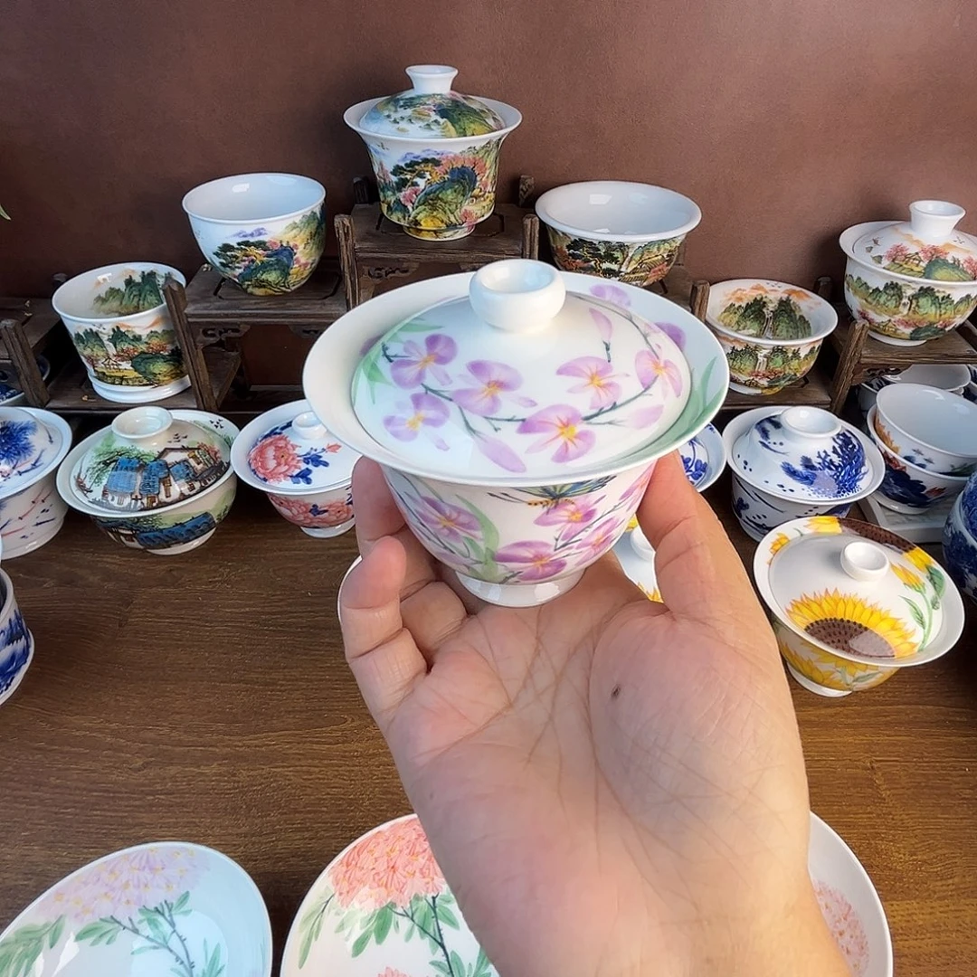 忠意堂釉下彩蝶恋花盖碗