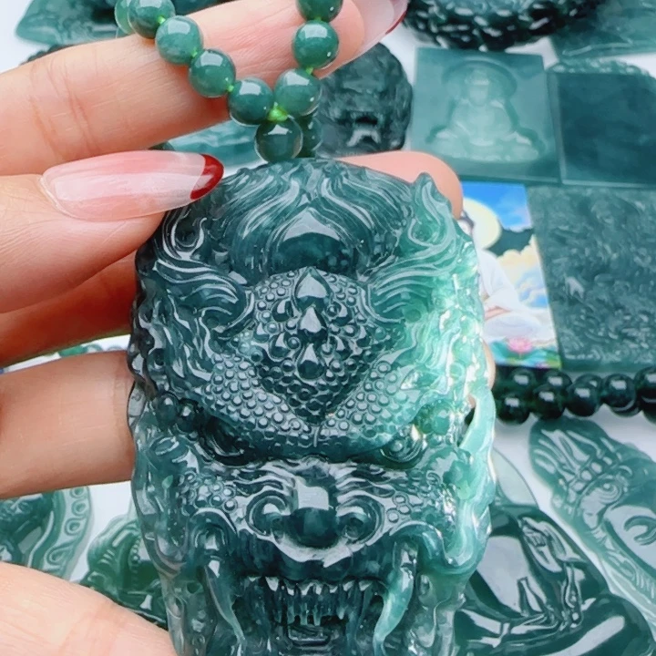 翡翠未镶嵌颈饰多样性发货天然A货翡翠