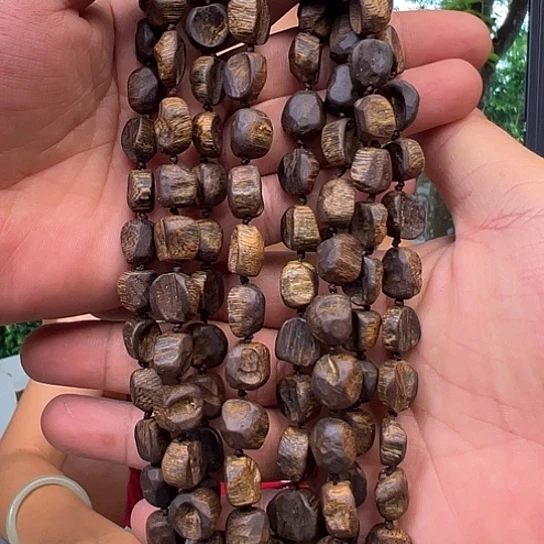 手串沉香白棋铁头0.9多样性发货1条