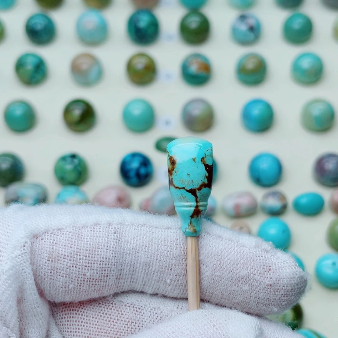 未镶嵌绿松石珠宝奇石