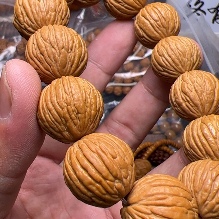 猴头核桃吊坠卡罗拉咯