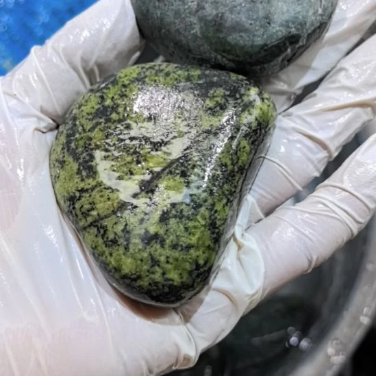 绿***山有机玻璃藏玉药王石原石