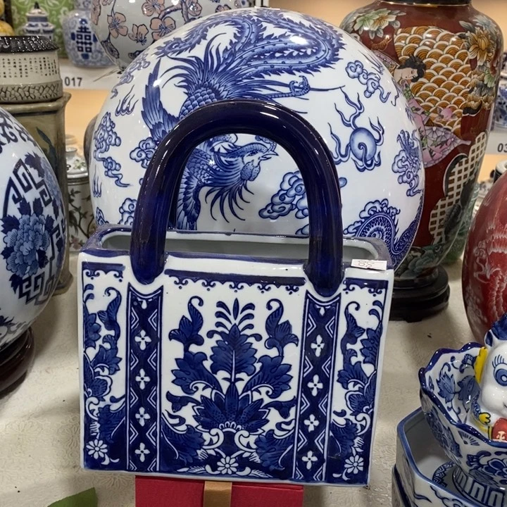 摆件手绘陶瓷宝宝花瓶