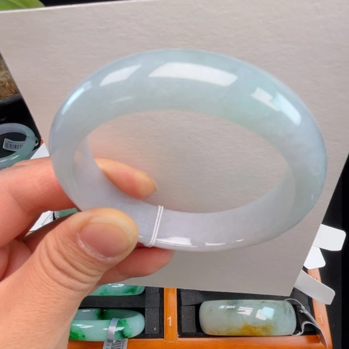 翡翠未镶嵌手镯缅甸翡翠