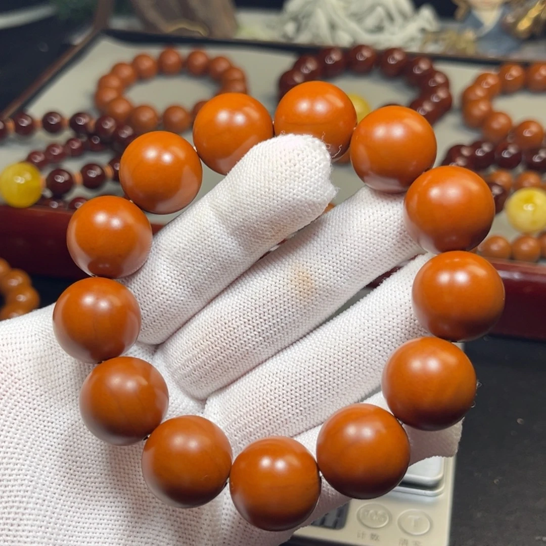 涛***…吊坠橄榄核1.87+树王精品铁核 小孔