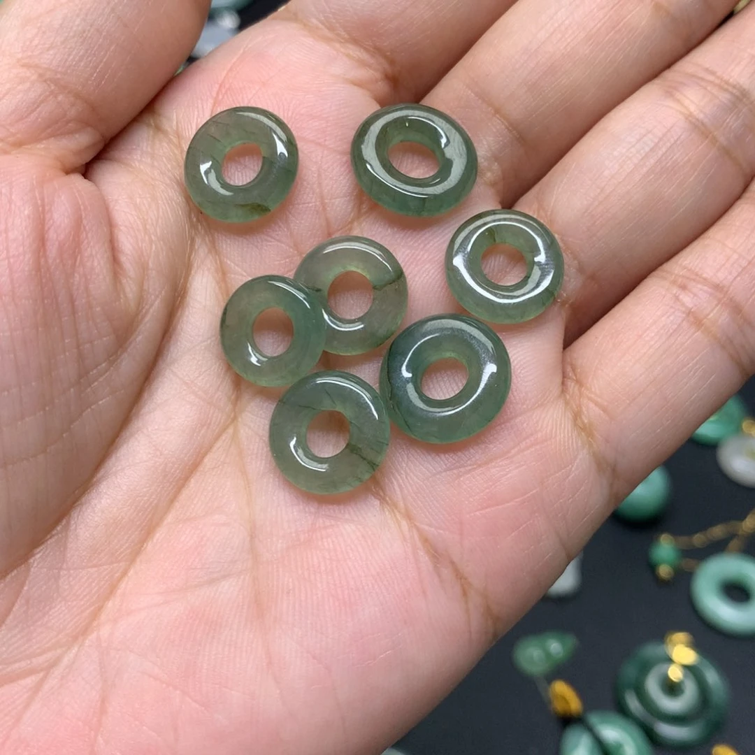 吊坠(不含链)未镶嵌翡翠有纹裂
