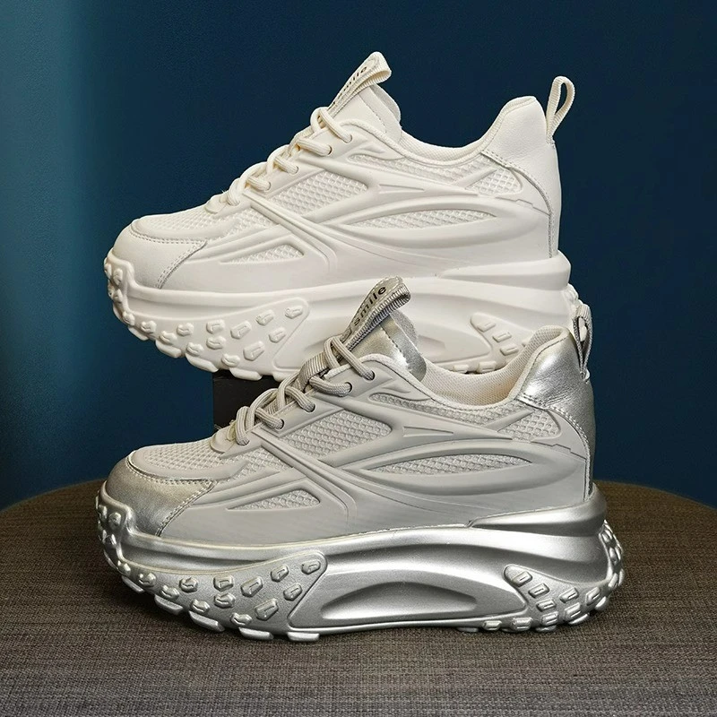 个性出圈8cm显腿厚底运动鞋老爹鞋网面拼接舒适潮酷独特鞋底设计