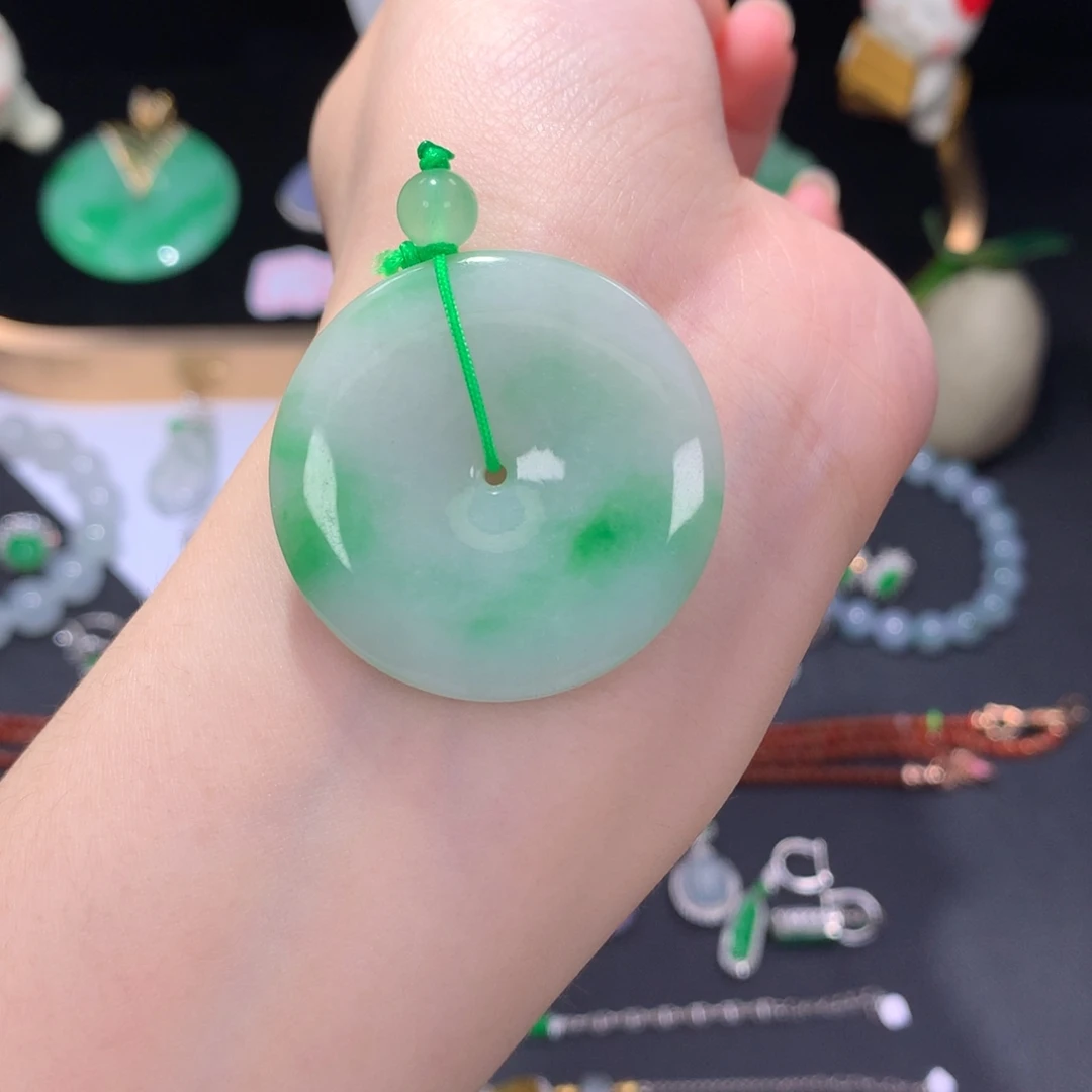 翡翠未镶嵌挂件48小时鉴赏期 退货不扣服务费