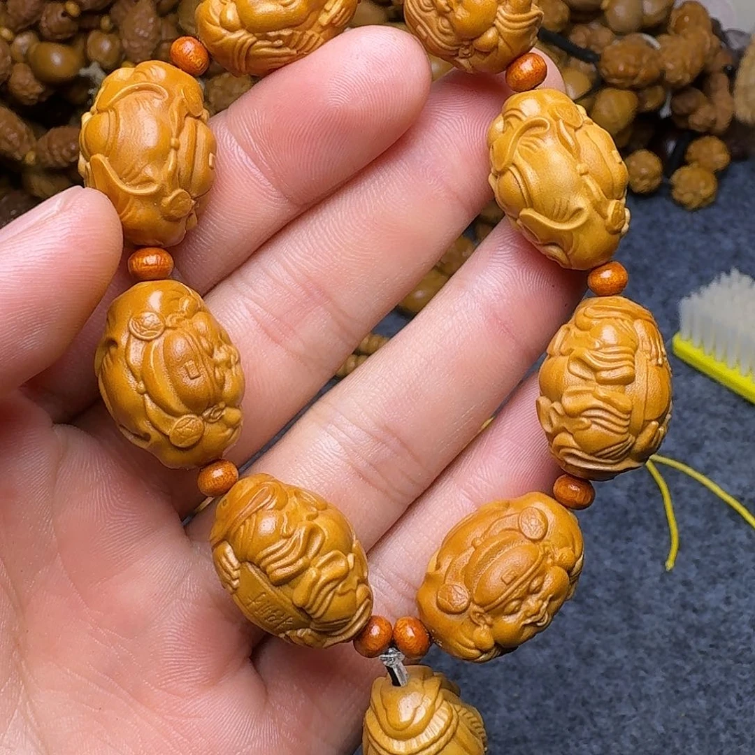 橄榄核手串铁核桃