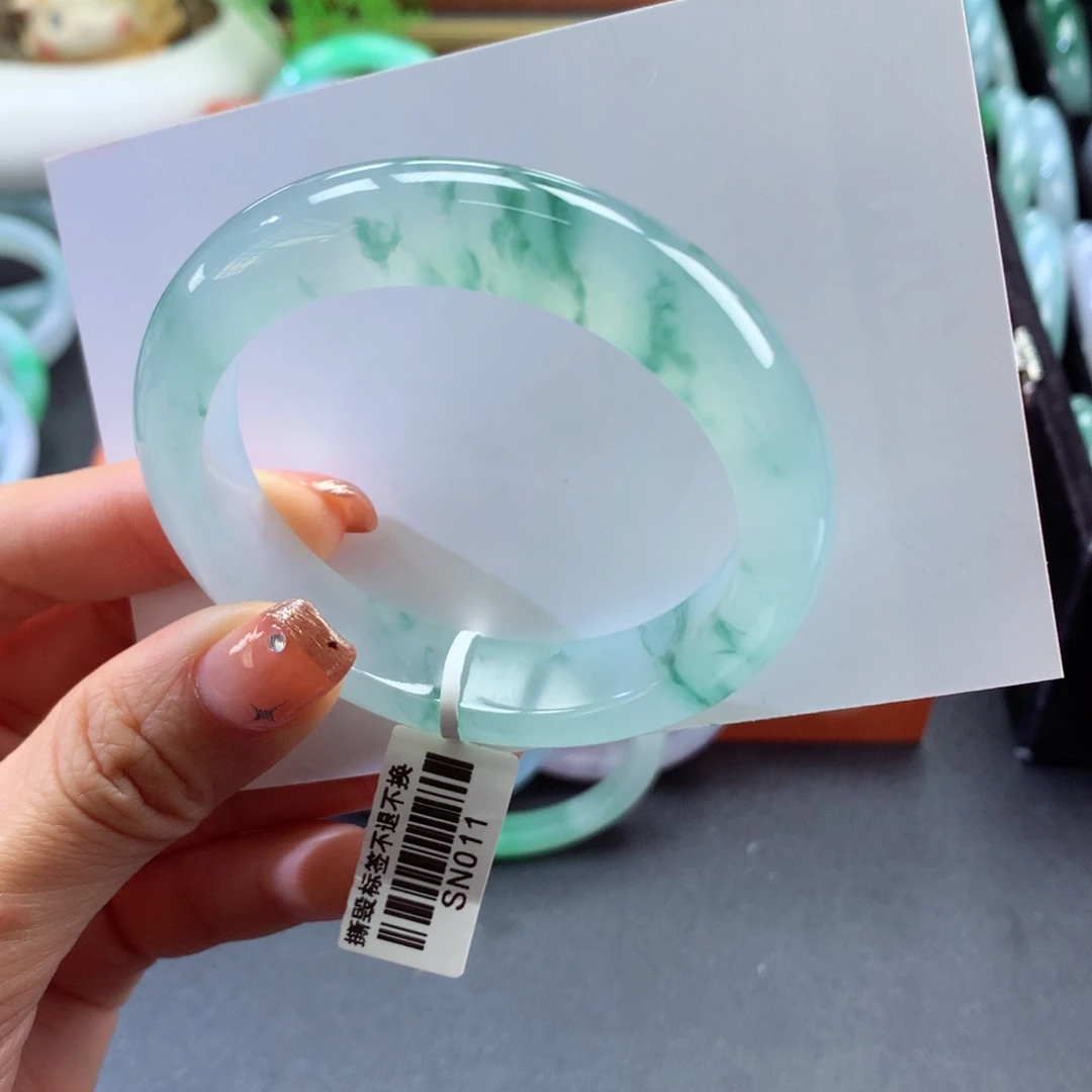 翡翠手镯未镶嵌29号