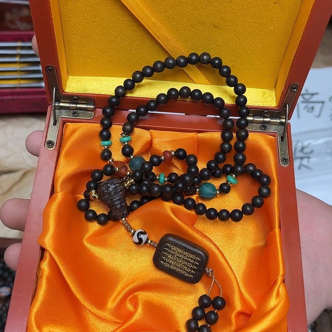 大叶紫檀（黑酸枝木类）