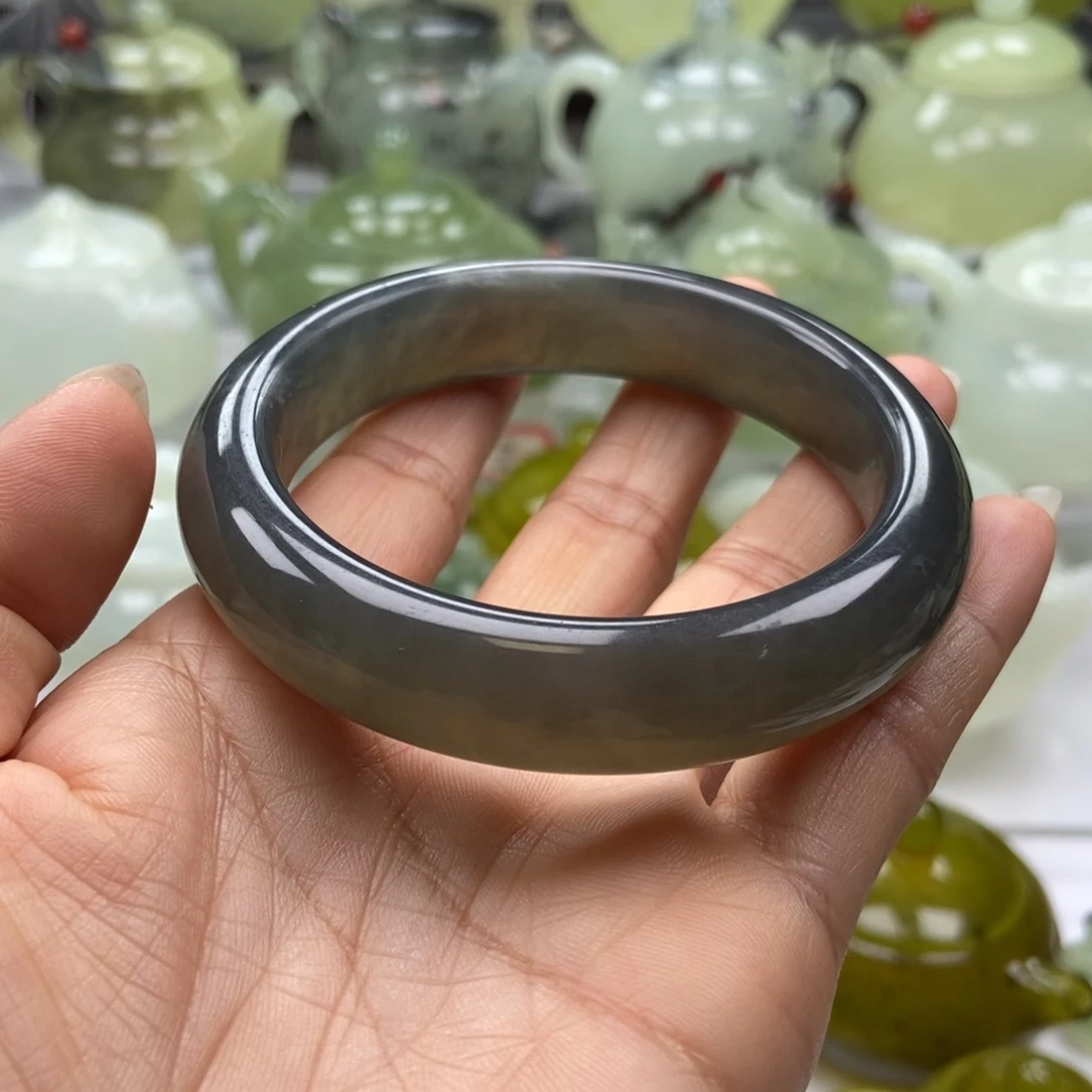 蛇纹石玉未镶嵌手镯60