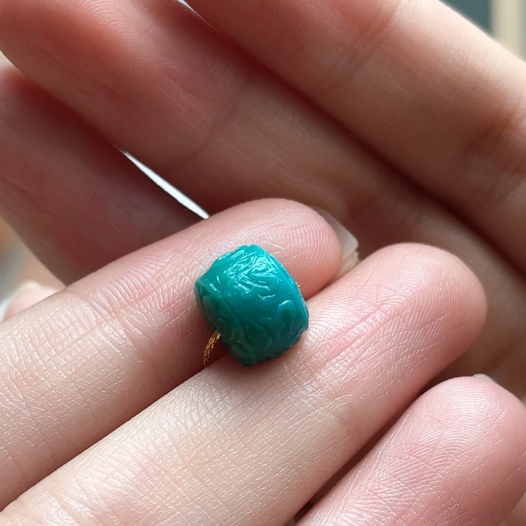 绿松石未镶嵌颈饰