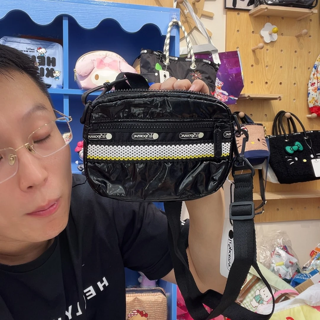 PU化妆包等产品和产品为